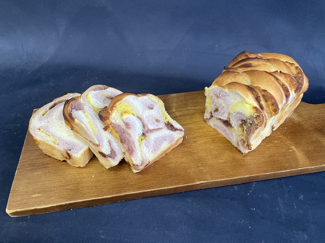 食パン「オオムラサキ」