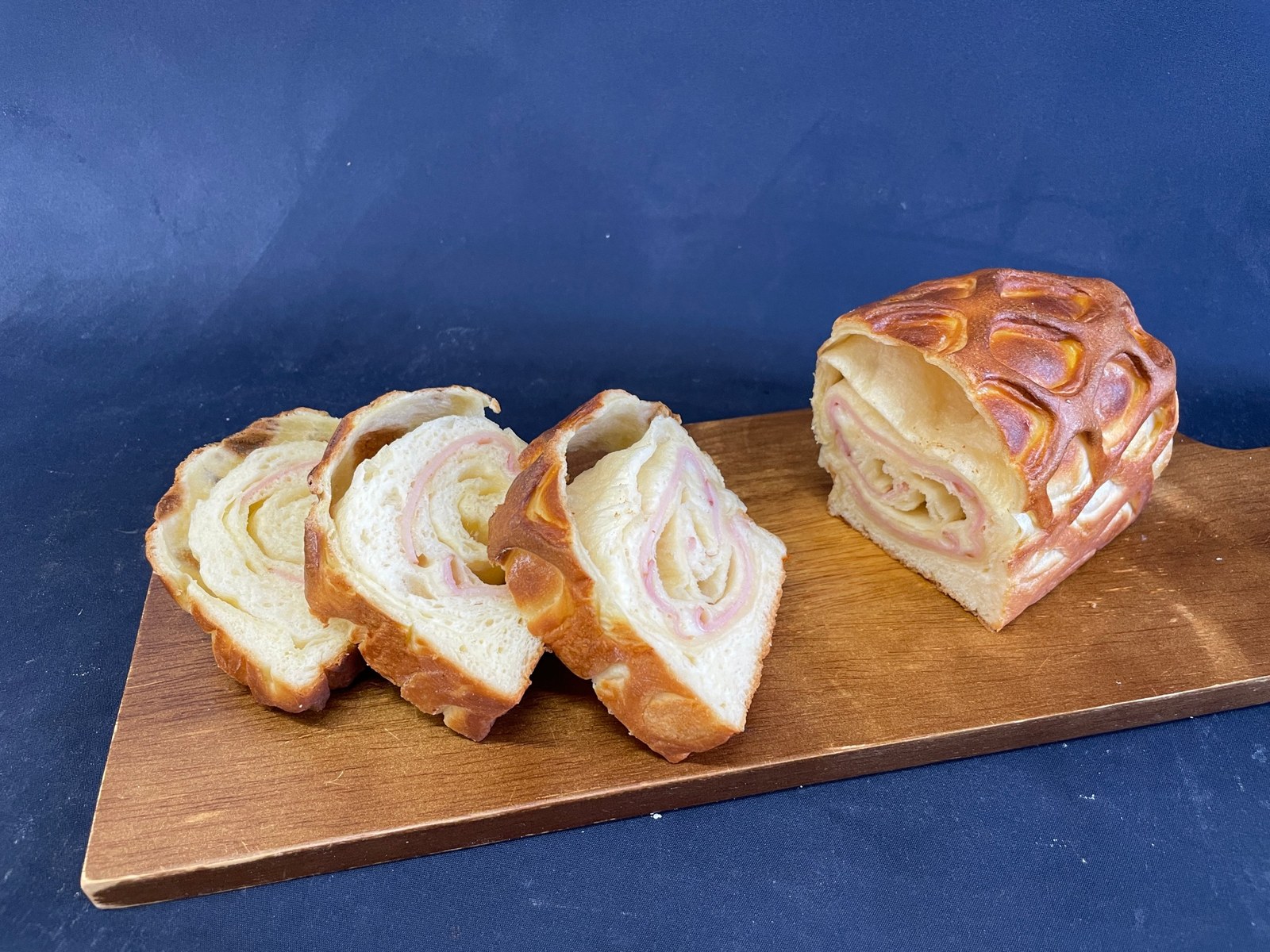 食パン「ハムチーズデニッシュ」